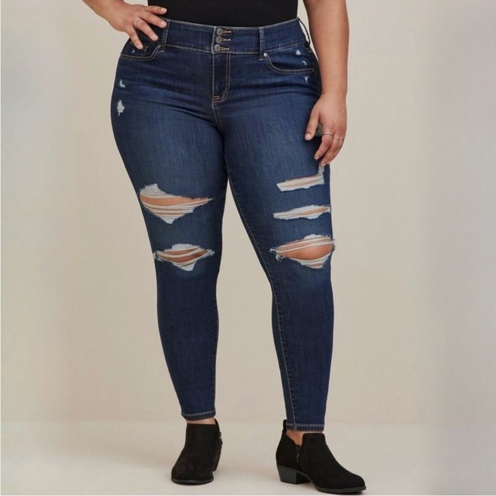 NWT Torrid High Rise Jegging